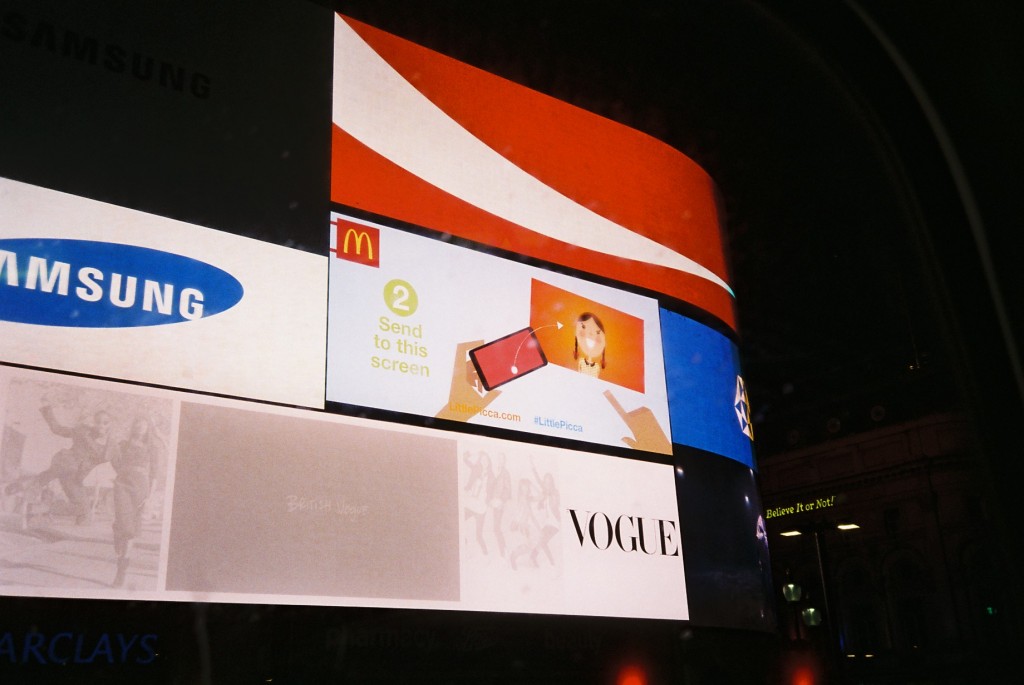 Hark1karan - Daily Life -Picadilly Circus - Aug 2014