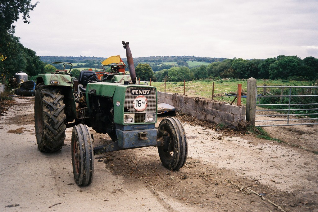 Hark1karan - Daily Life - Grinny Tractor - September 2014