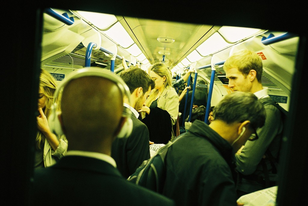 Hark1karan - Daily Life - Victoria Line - October 2014